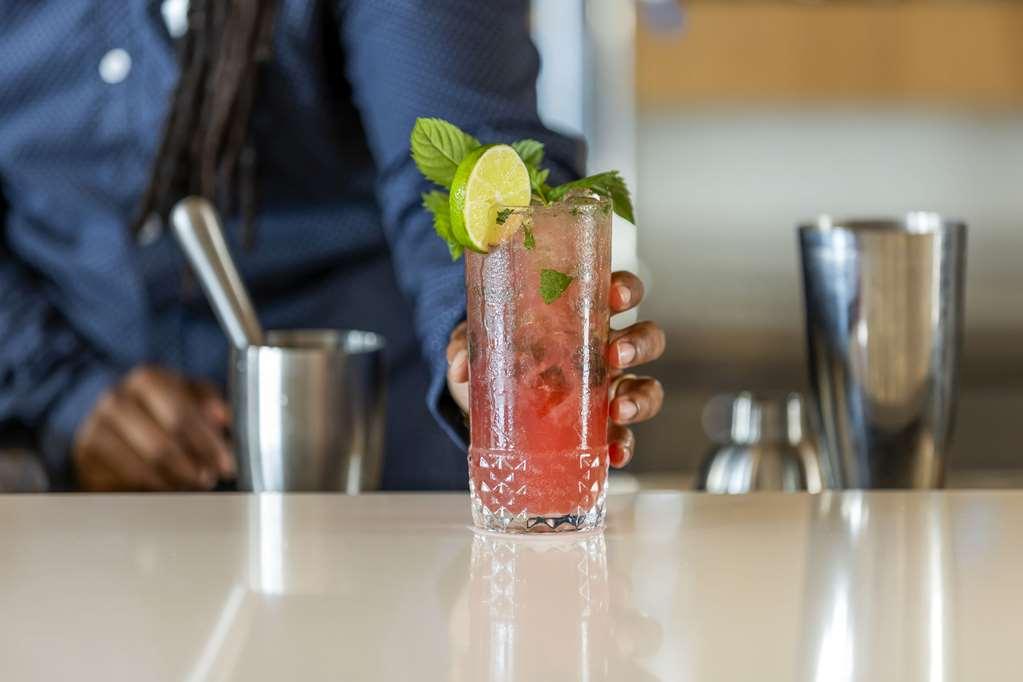 Comfort Inn & Suites Newark Liberty International Airport Ristorante foto