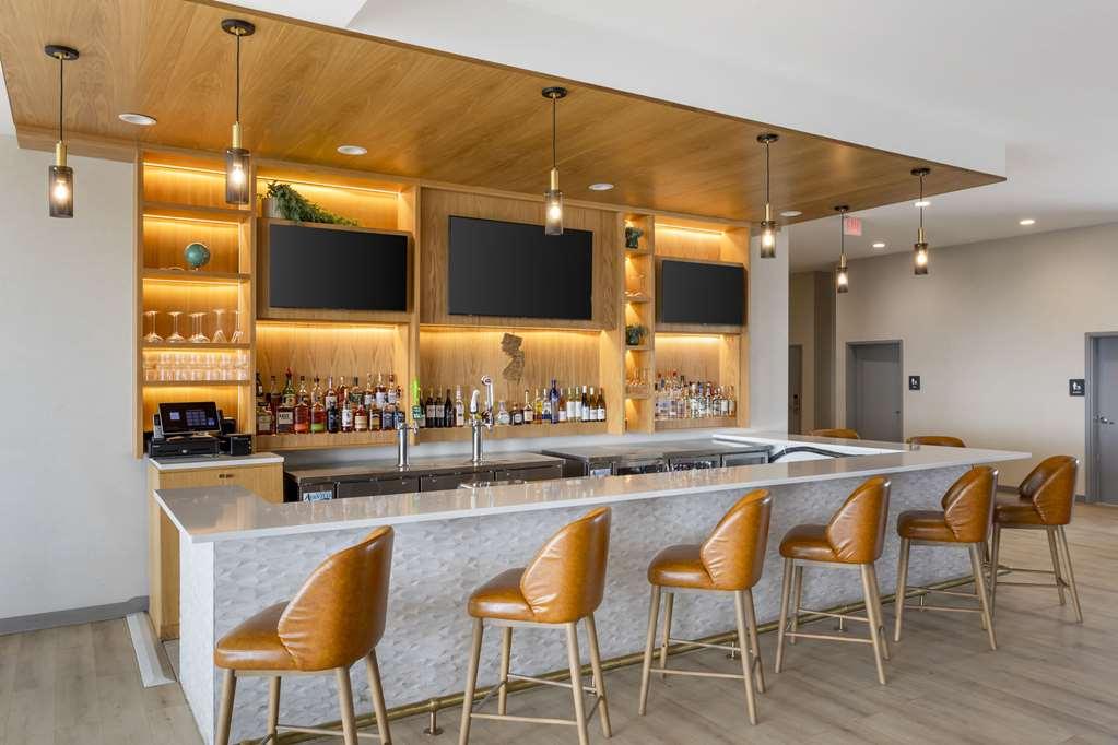 Comfort Inn & Suites Newark Liberty International Airport Ristorante foto