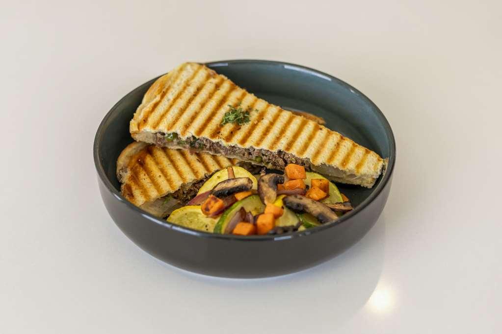 Comfort Inn & Suites Newark Liberty International Airport Ristorante foto