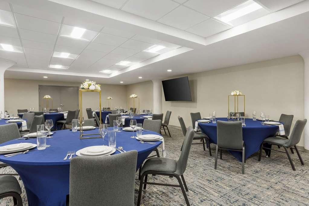 Comfort Inn & Suites Newark Liberty International Airport Servizi foto